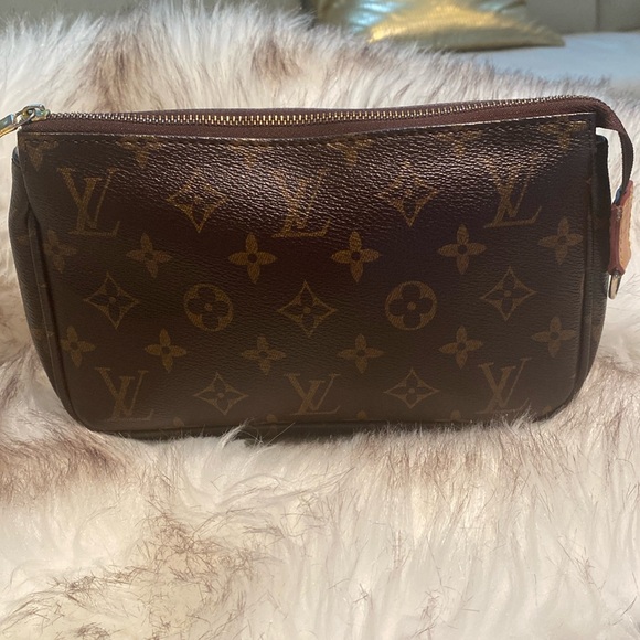 Louis Vuitton Vintage Mini Pouchette🤎 - Picture 1 of 13